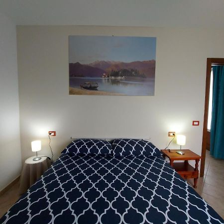 Villa La Casa Delle Camelie à Stresa Extérieur photo