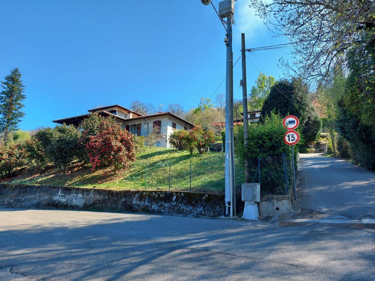 Villa La Casa Delle Camelie à Stresa Extérieur photo