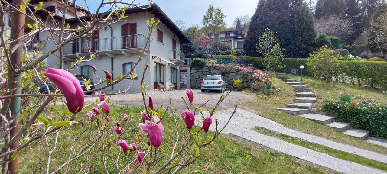 Villa La Casa Delle Camelie à Stresa Extérieur photo