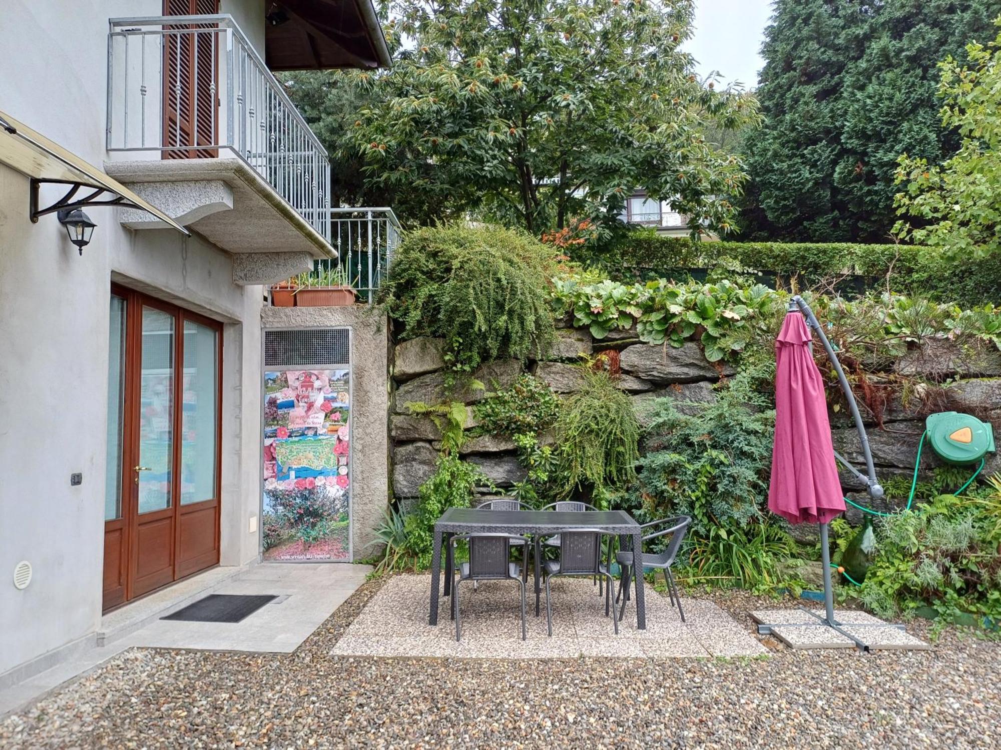 Villa La Casa Delle Camelie à Stresa Extérieur photo